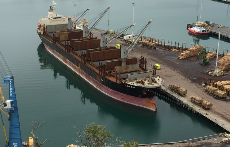 Cargo ship Ken Rei's crew return second round of negative tests. Six new imported cases of COVID-19. Seven days without community transmission.