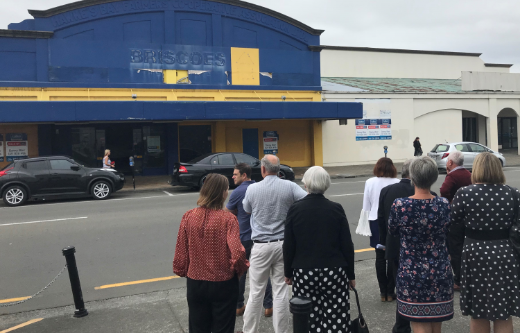 Central Hastings site to become carpark and walkway