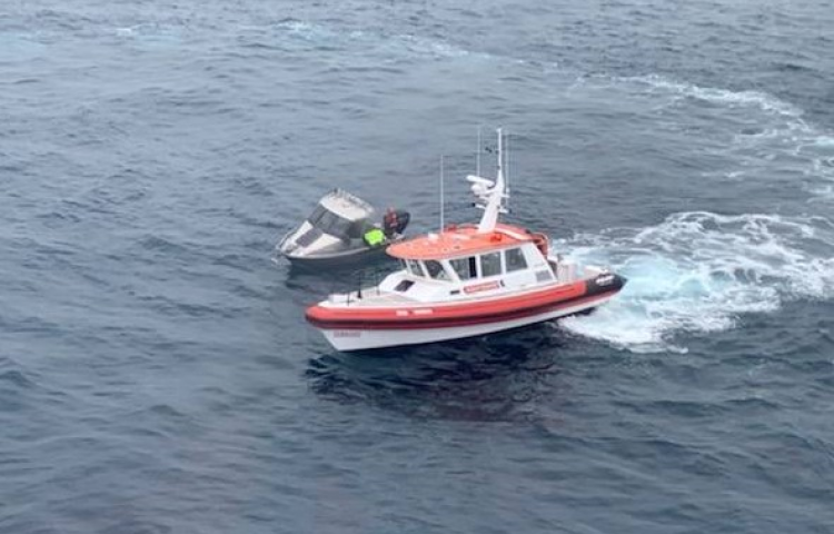 Coastguard and rescue helicopter put past training to good use