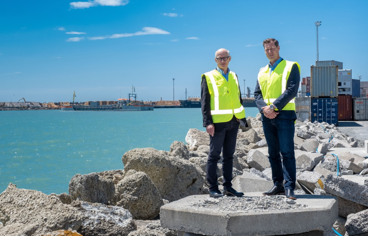 Contract to build Napier Port’s 6 Wharf signed