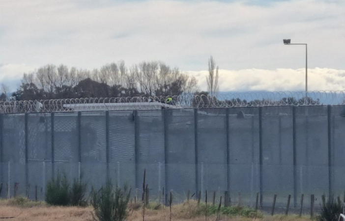 Five inmates remain on Hawke's Bay prison roof after one surrenders