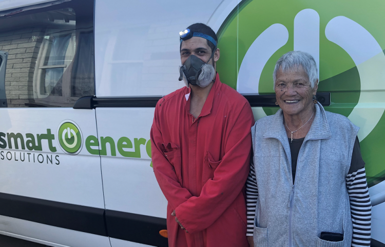 Flaxmere and Maraenui homes getting free insulation
