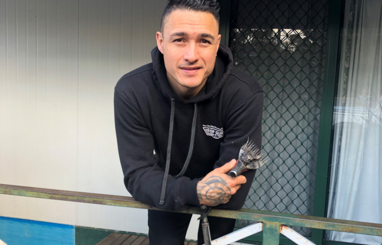 Former Bay man shatters world merino shearing record