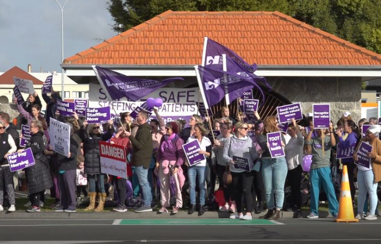 Hawke's Bay DHB services to be "significantly reduced" during Thursday's strikes