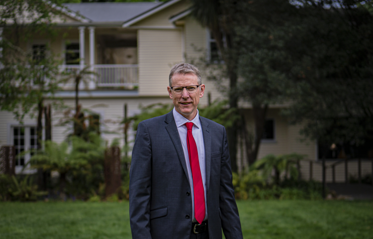 Lindisfarne College appoints Stuart Hakeney as new Rector