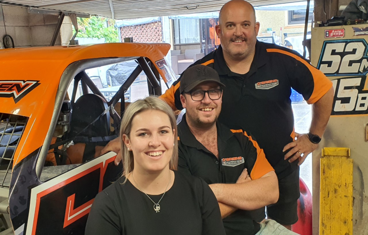 O'Briens aim for a taste of "sponsor's luck" at Meeanee