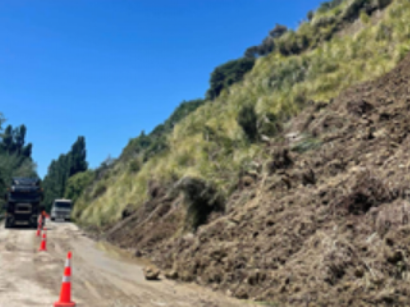 SH2 south of Wairoa opens to one lane