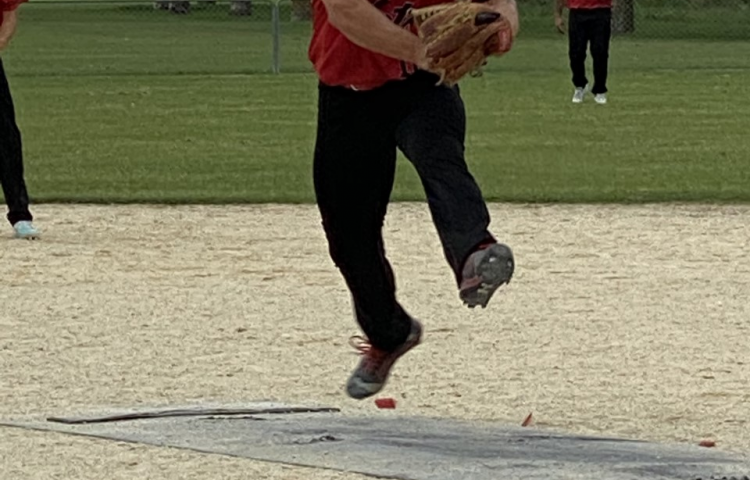 Thrilling Bay premier men's softball tussles