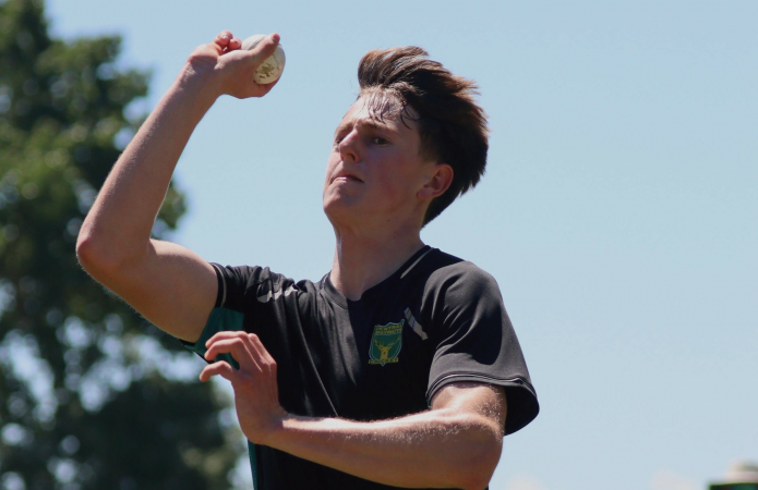 Uncapped Matt Rowe called up for Central Stags