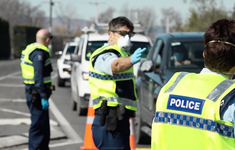 VIDEO: Hawke's Bay police aim to educate through Covid-19 checkpoints