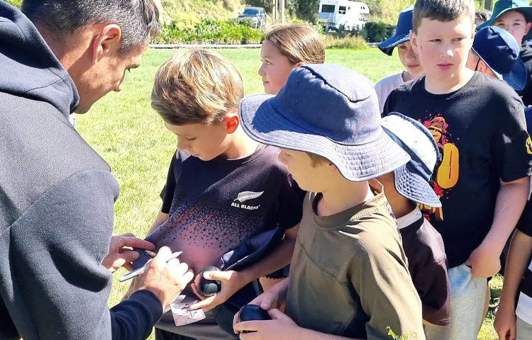 Video: Rugby royalty lift spirits at Cyclone-affected schools