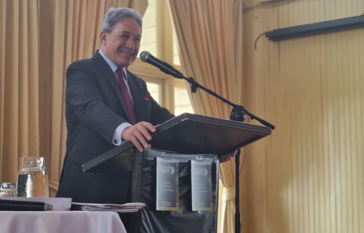 Winston Peters in fine form at Hastings meeting