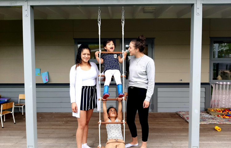 Young mums beat the odds to win national award